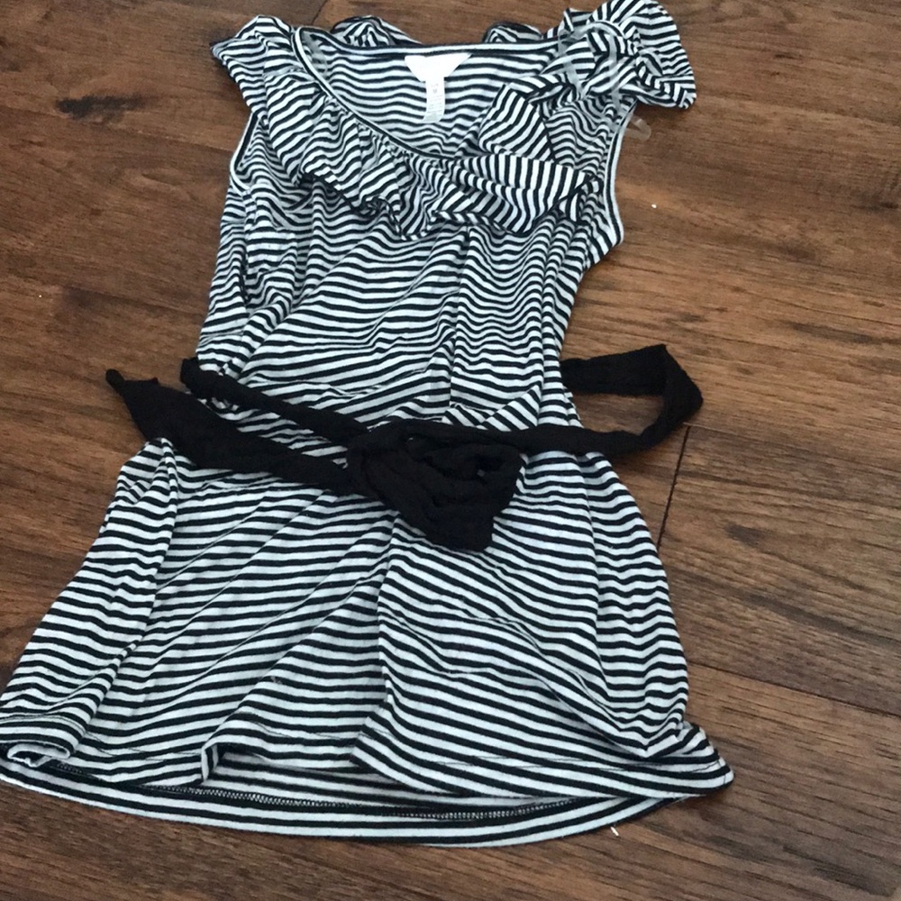 B1G1   Three seasons maternity size medium